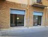 Locale commerciale in affitto ristrutturato a Cagliari - 02