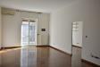 Appartamento in vendita ristrutturato a Bari - lungomare - 03, 03 salone doppio.JPG