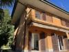 Villa in vendita con giardino a Monvalle in sp69 10 - 06, Villino