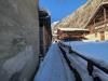 Casa indipendente in vendita da ristrutturare a Macugnaga in via monte rosa - 04, Vista da lontano.jpg