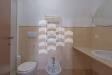 Appartamento in vendita a Roma in via del ponte delle sette miglia 215-217 - 10, Bagno
