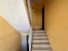 Appartamento in vendita con box a Mondov in via bra 35 - 04, scala condominiale