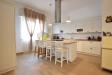 Casa indipendente in vendita con giardino a Cascina in via giotto - 10, Zona giorno con angolo cottura