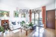Villa in vendita con giardino a Caronno Pertusella in via paganini 35 - 05, Soggiorno