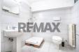 Appartamento in vendita a Milano in via annibal caro 18 - 07, Bagno