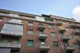 Appartamento in vendita da ristrutturare a Torino in via monte rosa 86 - 02, Edificio all'aperto