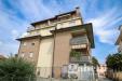 Appartamento bilocale in vendita con posto auto coperto a Busto Arsizio - 02, 011 - Palazzina.jpg
