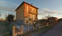 Casa indipendente in vendita con giardino a Anzola dell'Emilia - 03, esterna 2.jpg