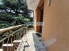 Villa in vendita con giardino a Desenzano del Garda in via dolarici - 08, balcone ingresso