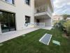 Appartamento in vendita con giardino a Desenzano del Garda in via rambotti - 02, Foto 2