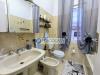 Appartamento in vendita con giardino a Massa in via arezzo 8 - 10, bagno