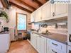 Casa indipendente in vendita con giardino a Montignoso in via foce morta 16 - 08, cucina abitabile