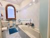 Appartamento in vendita a Massa in viale roma 114 - 04, bagno
