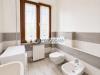 Appartamento in vendita a Massa in via gioconda - 08, bagno