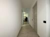 Appartamento in vendita a Milano in via padova 353 - 05, Corridoio