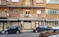 Locale commerciale in vendita con box a Roma in via monte bianco - 02, Foto 2