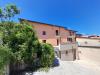 Casa indipendente in vendita con terrazzo a L'Aquila - bagno - 02