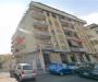 Appartamento in vendita da ristrutturare a Roma - 02, 0- palazzo.jpg