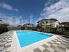 Appartamento bilocale in vendita con posto auto scoperto a Puegnago sul Garda - 06, piscina.jpeg