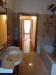Appartamento in vendita con giardino a Rocca di Botte - 07, bagno.jpg