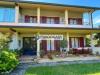 Casa indipendente in vendita con giardino a Forte dei Marmi in via antonio gramsci 8 - 02, Facciata