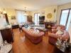 Casa indipendente in vendita con giardino a Forte dei Marmi in via antonio gramsci 8 - 09, soggiorno