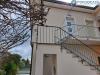 Appartamento in vendita con giardino a Camaiore in via sant'andrea - 03, facciata scala ingresso
