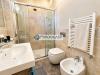 Villa in vendita con giardino a Massa in viale stazione 124 - 09, Bagno padronale