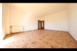 Appartamento bilocale in vendita da ristrutturare a Taranto in via lombardia 49 - rione italia - montegranaro - 05, stanza