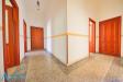 Appartamento in vendita a Taranto in via icco 19 - tre carrare - battisti - 02, Corridoio