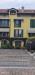 Appartamento bilocale in vendita con terrazzo a Erba in corso xxv aprile 145 - 04, Esterno contesto condominiale