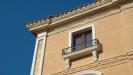 Appartamento in vendita ristrutturato a Corropoli - 04, Cornicione facciata principale con balconcino-fior