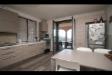 Villa in vendita con box doppio in larghezza a San Fermo della Battaglia in via delle busacce 28 - 06, Cucina piano terra