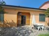 Casa indipendente in vendita con giardino a Massa in via pietrasanta 66 - marina di - 06, 26.jpg