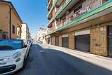 Locale commerciale in vendita a Catania in via bronte 2 - 02, Bottega Bronte 2 (2)