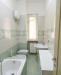 Appartamento in vendita con terrazzo a Roma in via avegno - 02, app 2 bagno.jpg