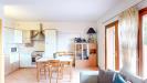 Appartamento in vendita con giardino a Manerba del Garda in via pieve vecchia 43 - 08, Soggiorno