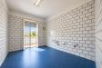 Appartamento in vendita con terrazzo a Roma in via casamari 25 - garbatella - 06, 10 cucina