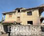 Casa indipendente in vendita da ristrutturare a Castel Volturno in viale oglio - 02, Foto 2