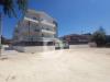 Appartamento in vendita con box a Citt� Sant'Angelo in viale matrino 37 - 02, facciata-area condominiale
