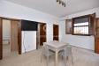 Villa in vendita con giardino a Lecce in via bibione - 07, soggiorno