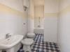 Appartamento in vendita da ristrutturare a Roma in via di san giovanni in laterano 190 - 03, bagno
