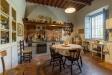 Casa indipendente in vendita con giardino a Borgo a Mozzano in viale san francesco 6 - 06, cucina