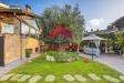 Villa in vendita con giardino a Roma in via dobbiaco 34 - 03, Corte