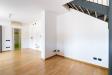 Appartamento in vendita con box a Cologno Monzese in via carducci 35 - 02, Foto 2