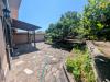 Villa in vendita con giardino a Mazzano Romano in di piazza fontana - 10, facciata