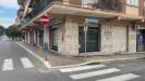 Locale commerciale in vendita da ristrutturare a Pomezia in via alessandro manzoni 55 - centro - 02