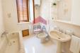 Casa indipendente in vendita a Castellammare del Golfo in via torquato tasso 10 - 05, Bagno