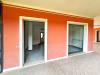 Appartamento bilocale in vendita a Pietrasanta in via tonfano - 02, ingresso