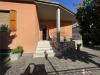 Casa indipendente in vendita con box a Morro d'Alba in roma 73 - 05, facciata